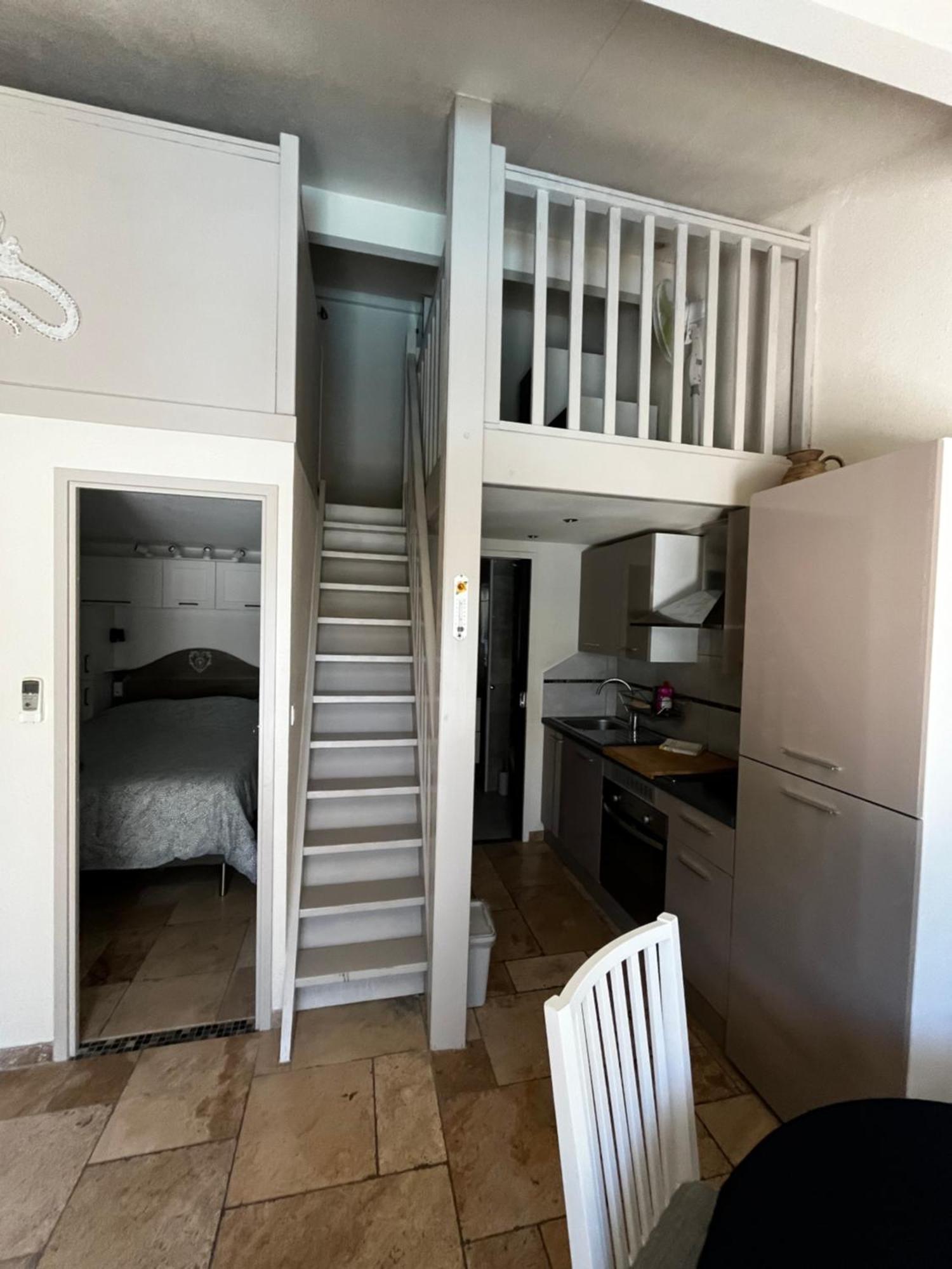 Havre De Paix Aux Portes De La Provence Verte - Hameau Des Pins 101 Forcalqueiret Esterno foto